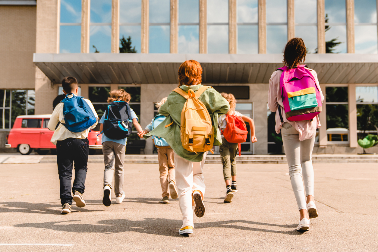 kids with backpacks